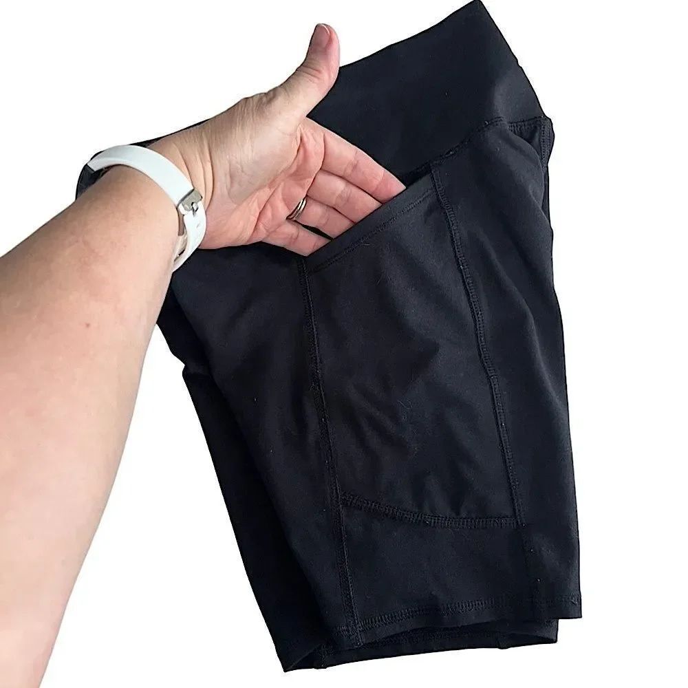 🌴 All In Motion Black Bike Shorts with Pockets Girls L(10-12)